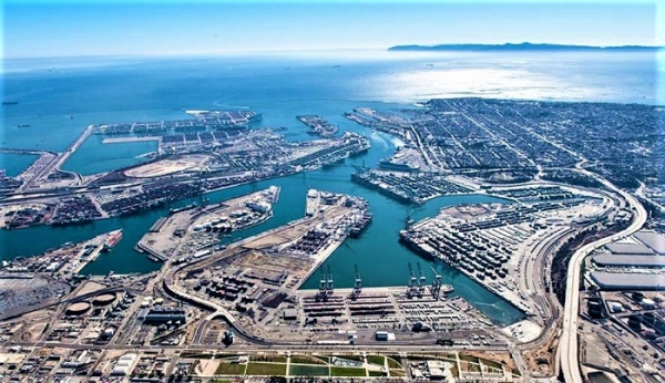 Лос-Анджелес первым из американских портов перевалил за год 10 млн TEU